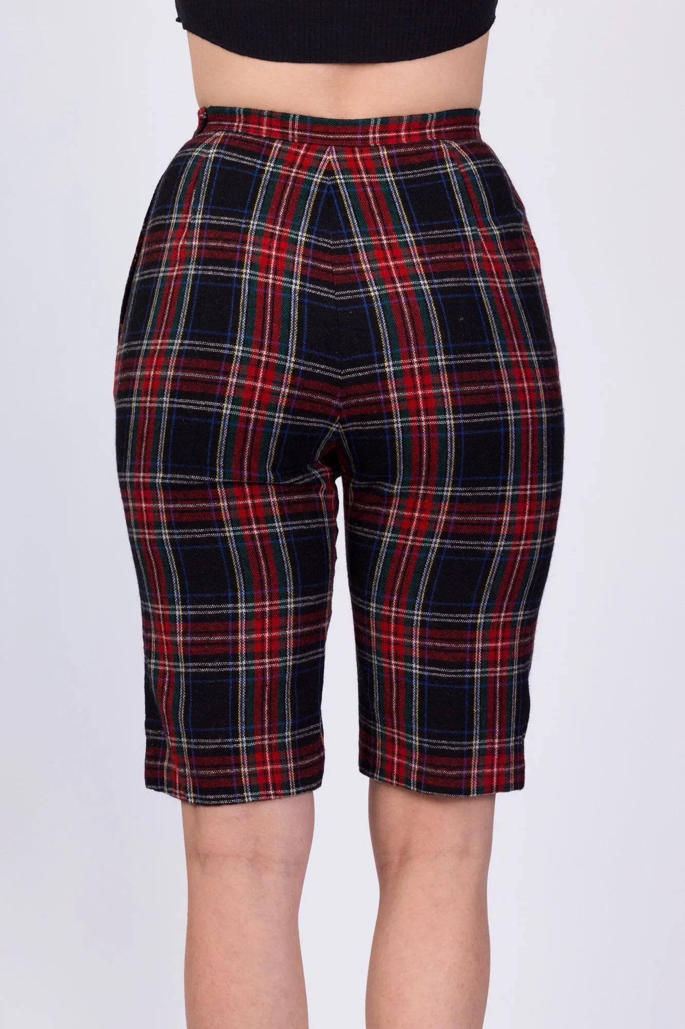 70s Red & Black Plaid Long Fitted Shorts - Extra Small, 24"