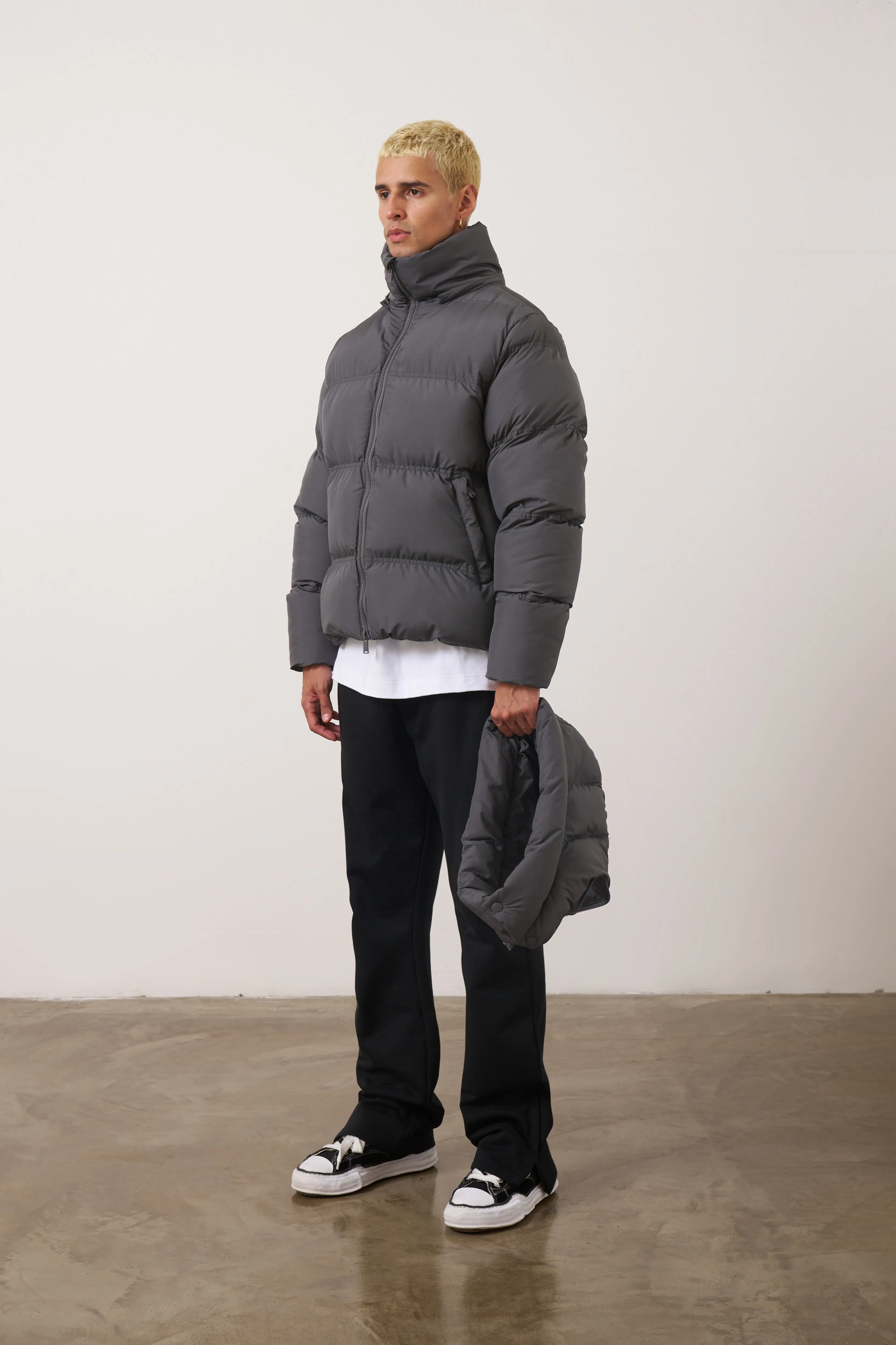 ESSENTIALS MATTE PUFFER - CHARCOAL