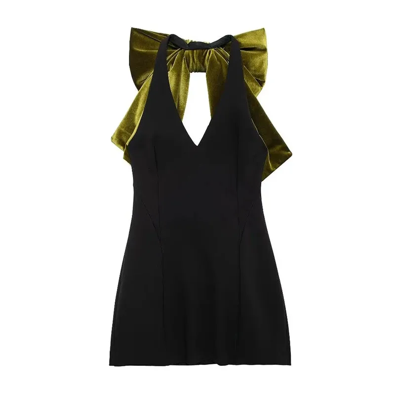 Velvet Mini Dress with Dramatic Bow for Fashion Lovers